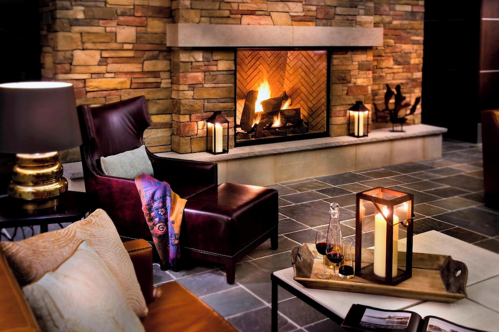 Trumbull Marriott Shelton - photo 3