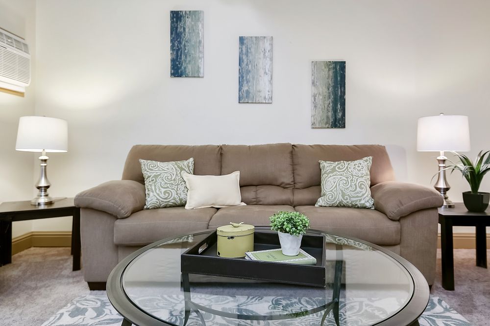 Bond Hotel & Extended Stay in Boise, United States