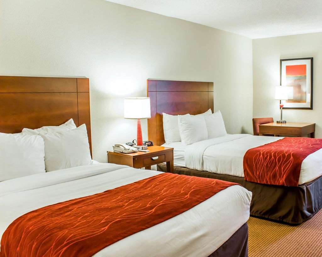 Comfort Inn Fayetteville near Fort Bragg - photo 10