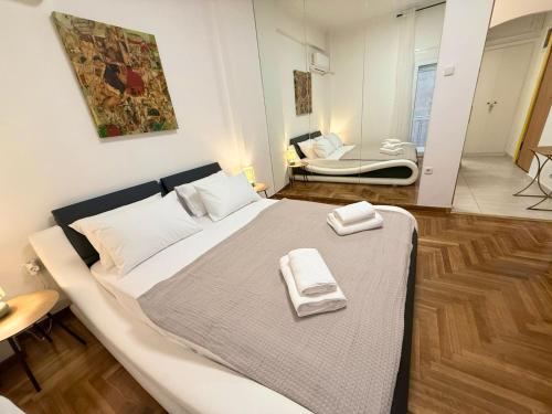 Kipseli Comfort Apartment — 4-Star Luxury Hotel in Athens, Greece