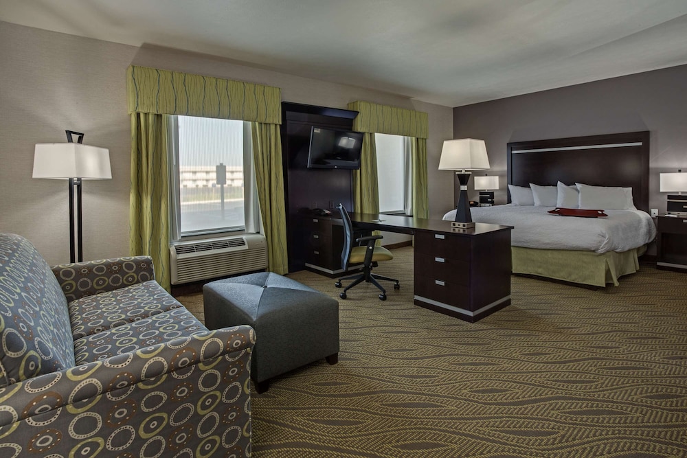 Hampton Inn & Suites Elyria - photo 6