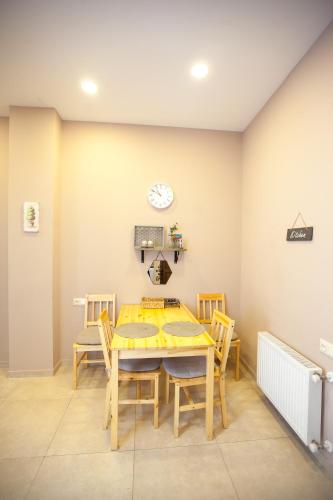 Old Alley Apartment