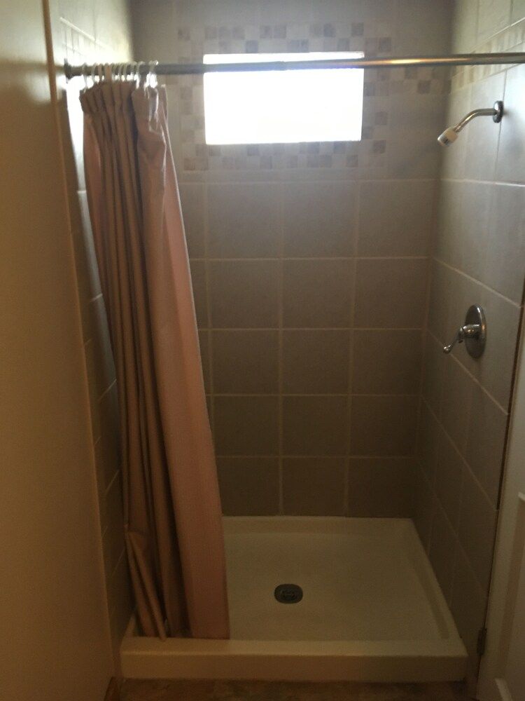 Mx Motel — Chester — photo 5