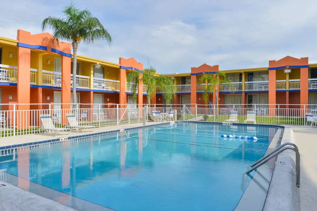 Americas Best Value Inn Sarasota Downtown - photo 26