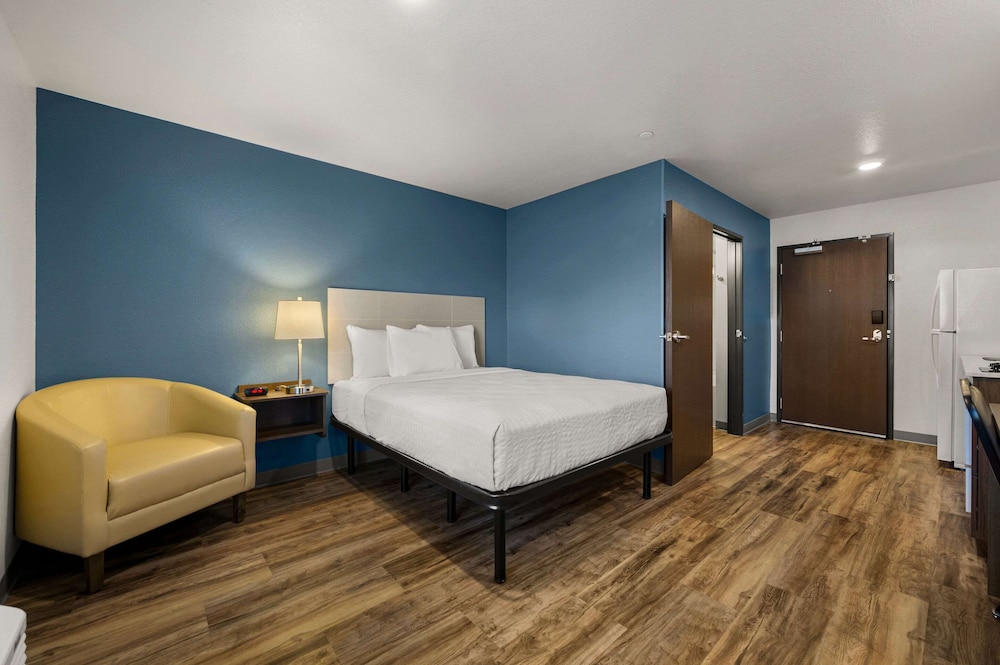 Woodspring Suites Yorktown Newport News - photo 21
