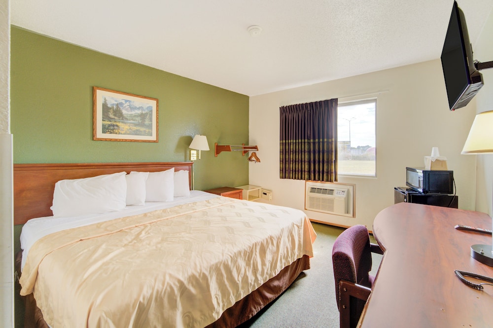 Capital O Amerihost Inn and Suites Kingdom City Hwy 54 MO - photo 24