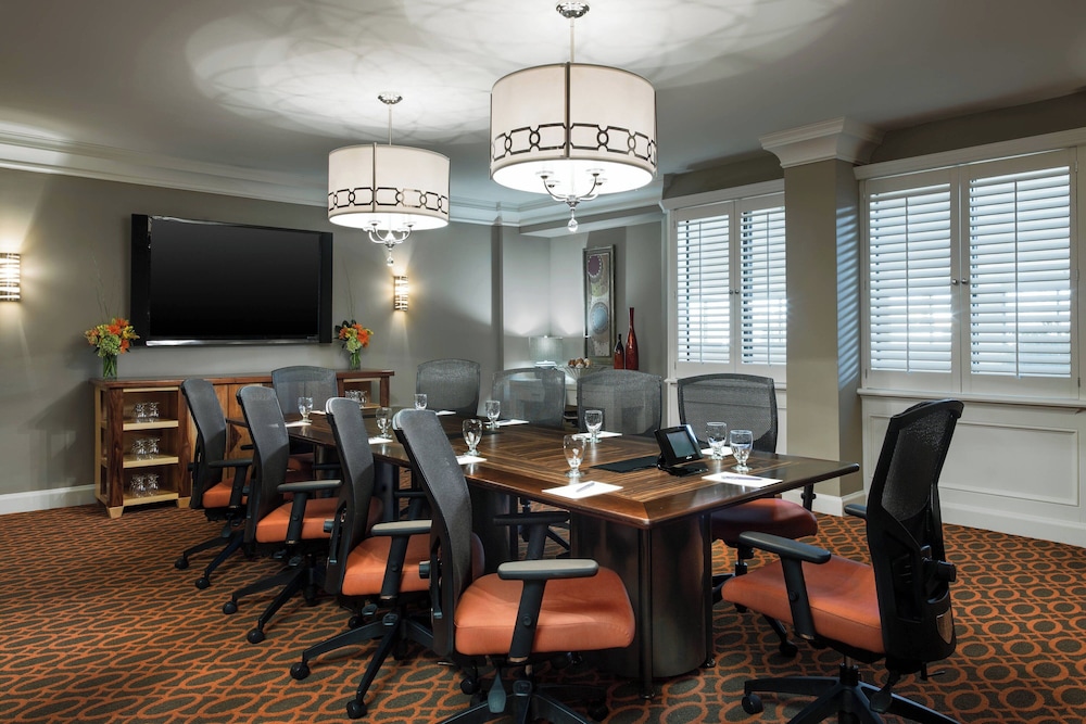 Sheraton Charlotte Airport Hotel - photo 32