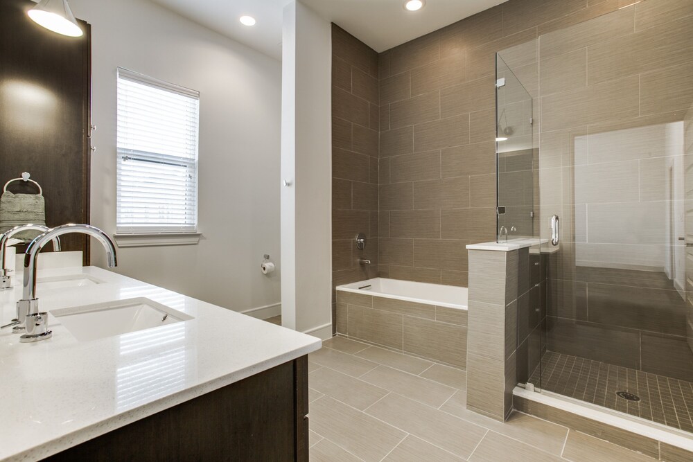 The Guild Uptown Mckinney Ave - photo 20