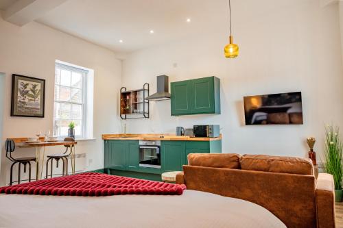 WhiskAwayStays Foregate Studio no 6 — 4-Star Luxury Hotel in Worcester, United Kingdom