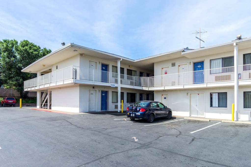 Motel 6 Redding CA Central - photo 9