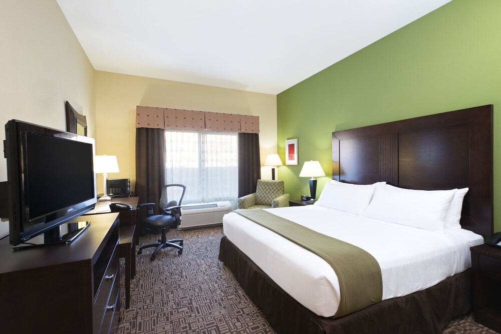 Holiday Inn Express Hotel & Suites Richfield by IHG - photo 17