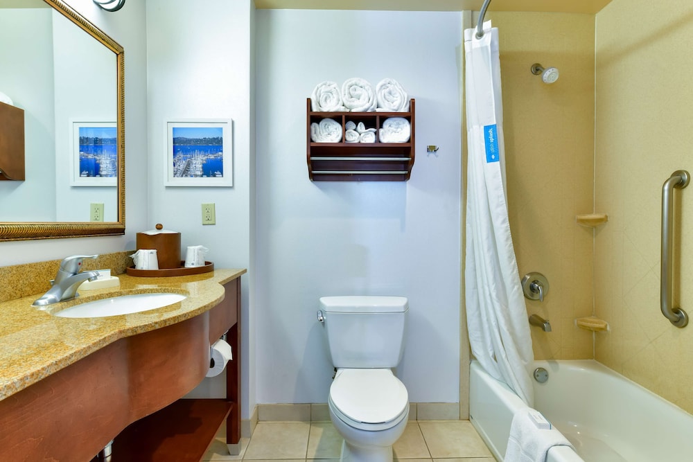 Hampton Inn & Suites Pittsburg CA - photo 48