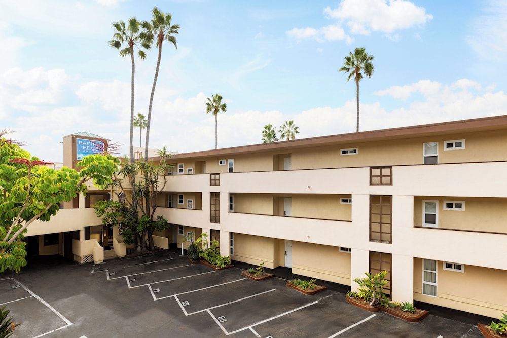 Pacific Edge Hotel - photo 123