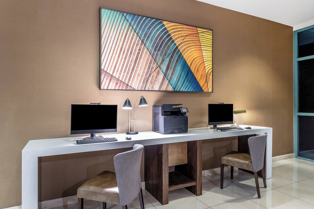 Crowne Plaza Los Angeles Harbor Hotel by IHG - photo 54