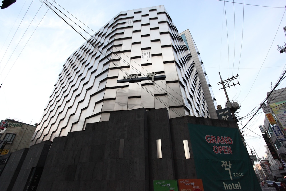 Hotel Zzac - last minute hotel in Seoul