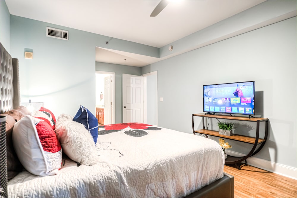 Laketown Wharf Resort by Aneliya's Rentals - photo 115