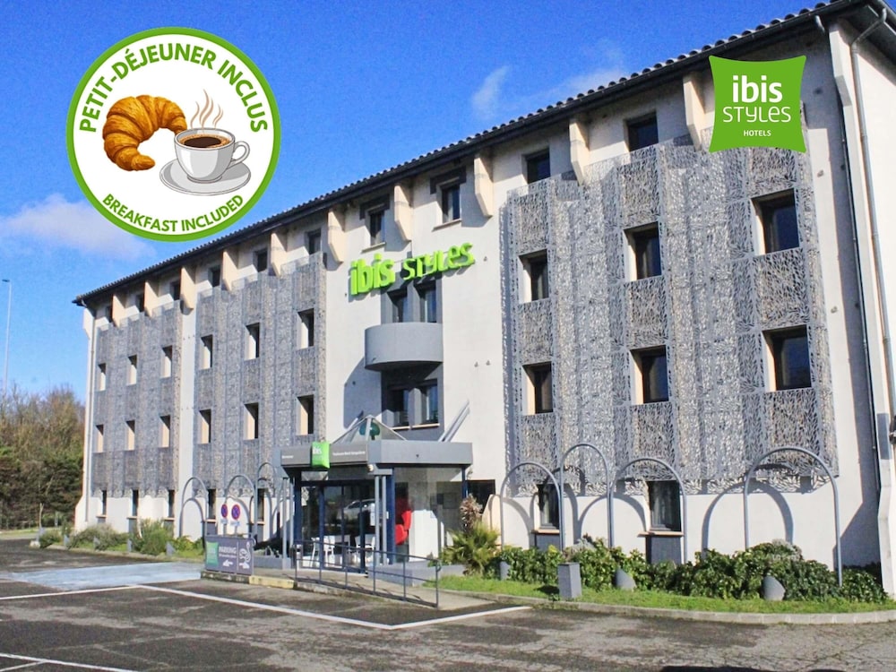 ibis Styles Toulouse Nord Sesquières in Toulouse, France
