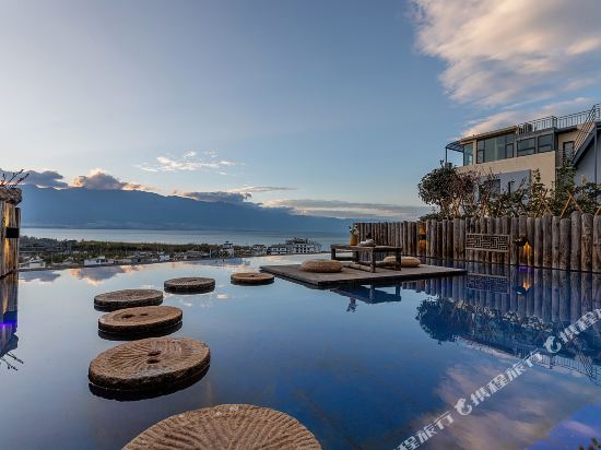 Euca House - carbon neutral hotel in Dali