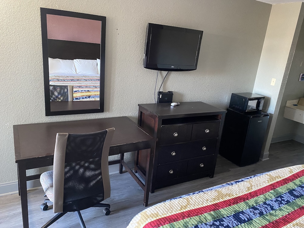 Diamond Inn - photo 14