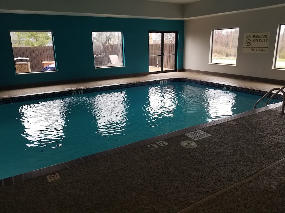 Hampton Inn St. Louis Chesterfield - photo 30