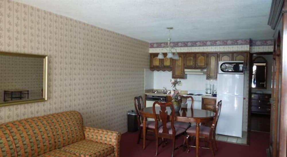 Alamar Resort Inn - photo 24