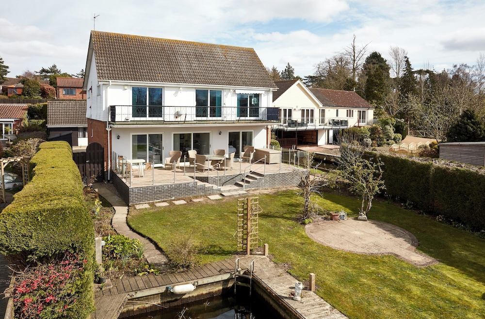 White Gables - carbon neutral hotel in Norwich