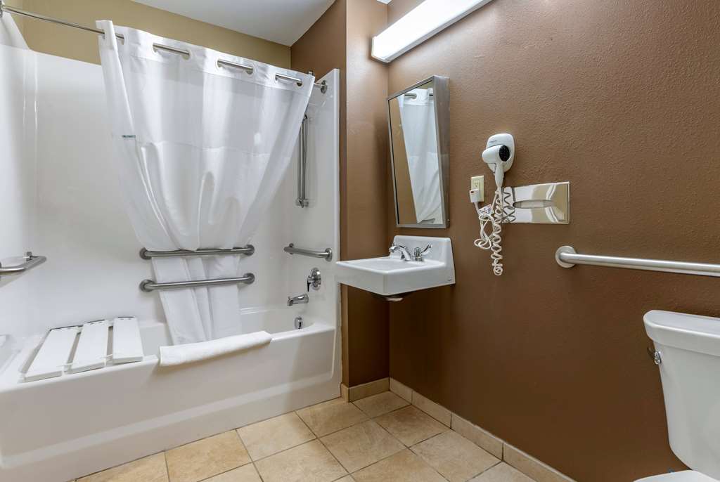 Microtel Inn & Suites By Wyndham Sylva Dillsboro Area - photo 21