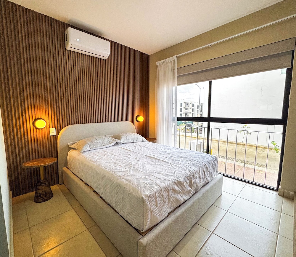 Indigo 7 Steps from Playa Brujas Beach in Mazatlan, Mexico