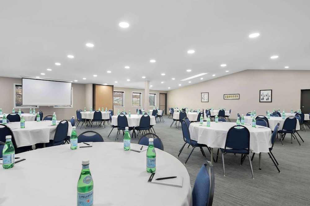 Country Inn & Suites by Radisson Coon Rapids MN - photo 74