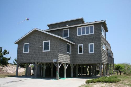 Merry Winds - carbon neutral hotel in Unknown City