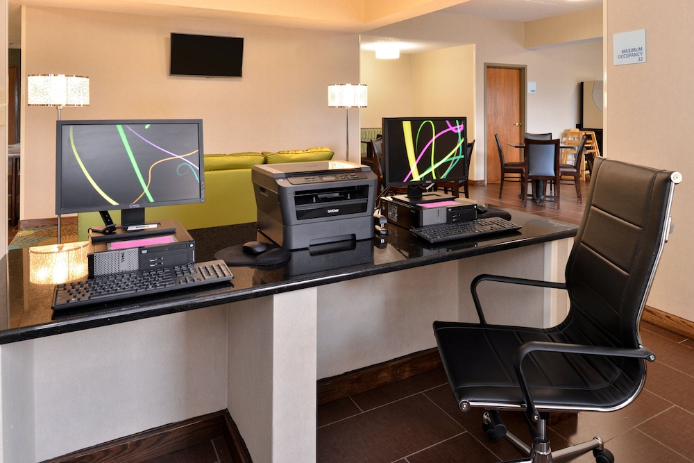 Holiday Inn Express & Suites St Marys by IHG - photo 9