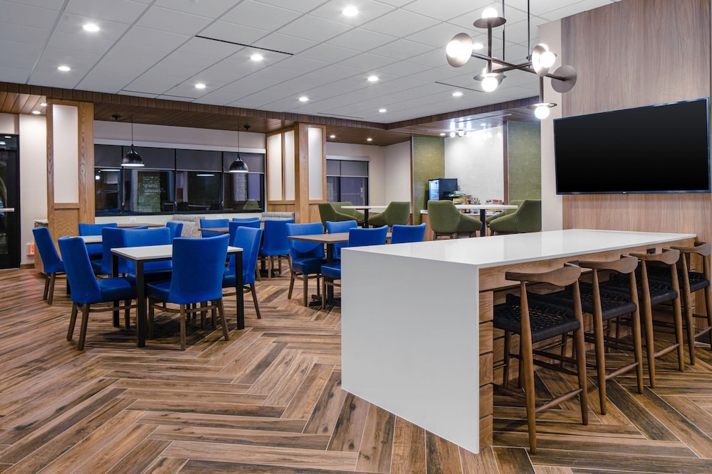 Fairfield Inn & Suites by Marriott Corinth South Denton Area - photo 23