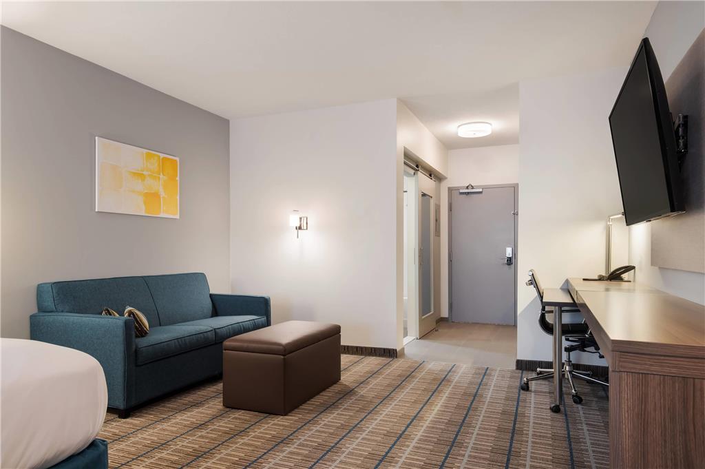 MainStay Suites Gaylord - photo 17
