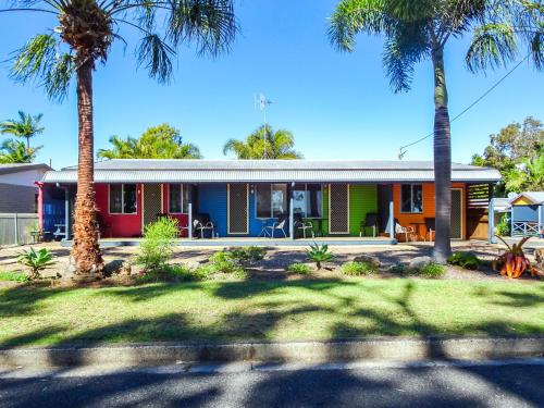Sunlodge Caravan Park — hotel in Hervey Bay