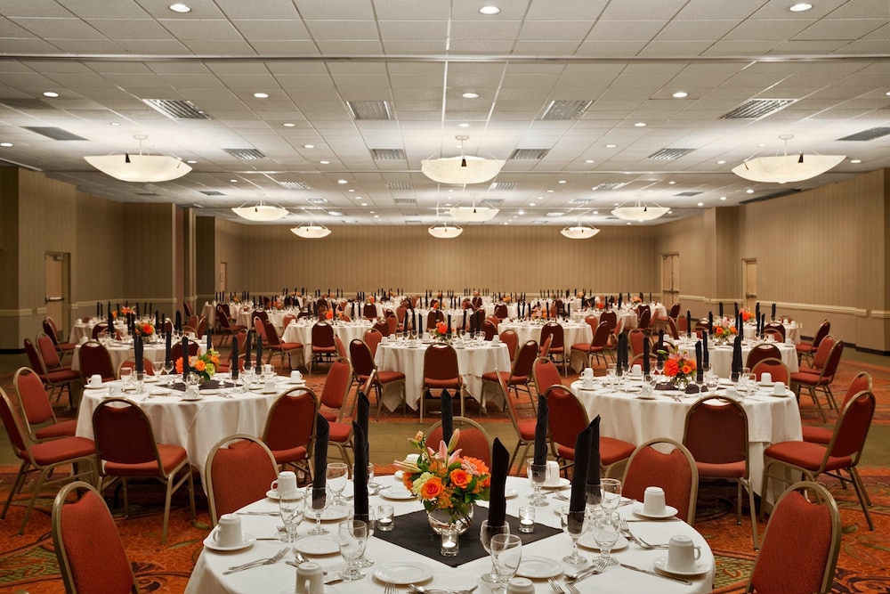 Holiday Inn Airport Portland by IHG - photo 25