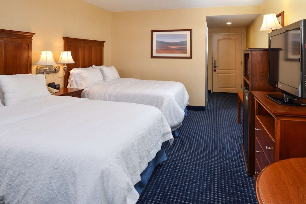 Hampton Inn & Suites Fredericksburg South - photo 28