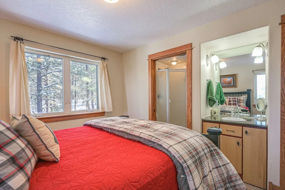 Pagosa Springs Family Retreat w Game Room & Views in Pagosa Springs, United States