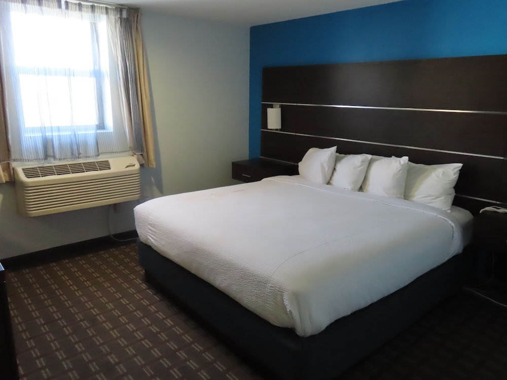 St. Charles Hotel - photo 33