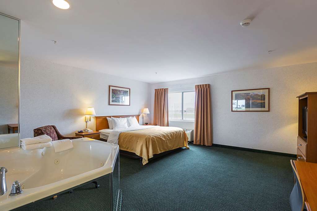 Quality Inn & Suites Belmont Platteville - photo 18