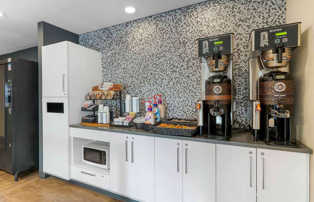 Extended Stay America Suites San Francisco San Mateo SFO - photo 6