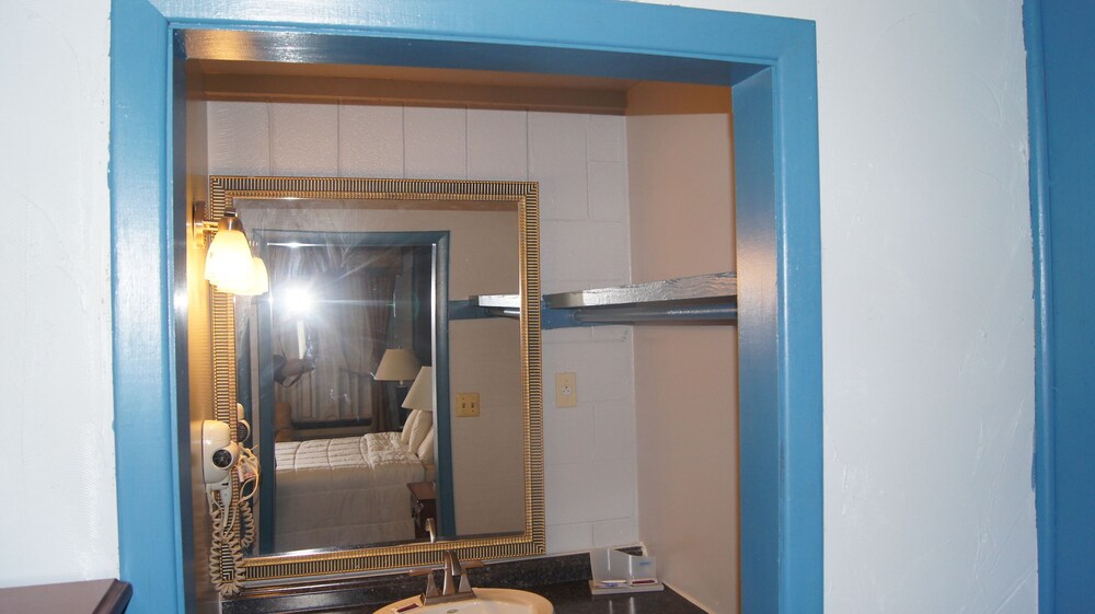 Stone Inn Motel - photo 18