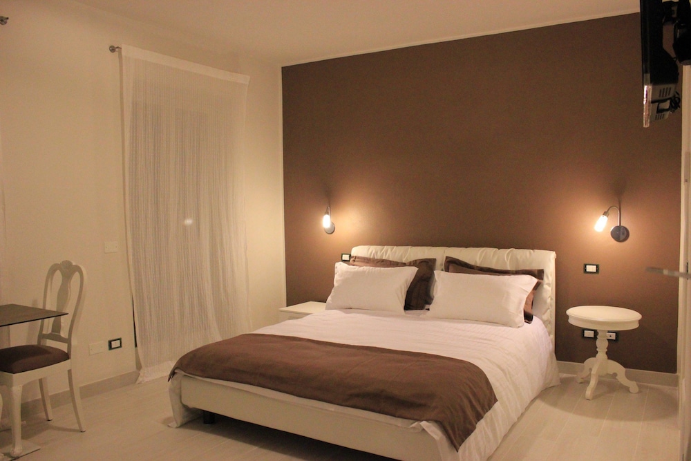 Hotel Indra Mahal — hotel in Burhanpur