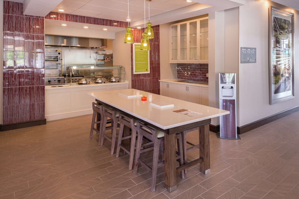 Hilton Garden Inn Bristol - photo 48