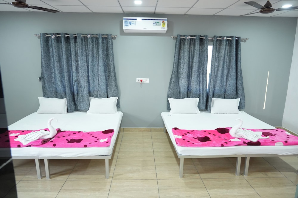 Jay Jalaram Farm and Restaurant — hotel in Mendarda
