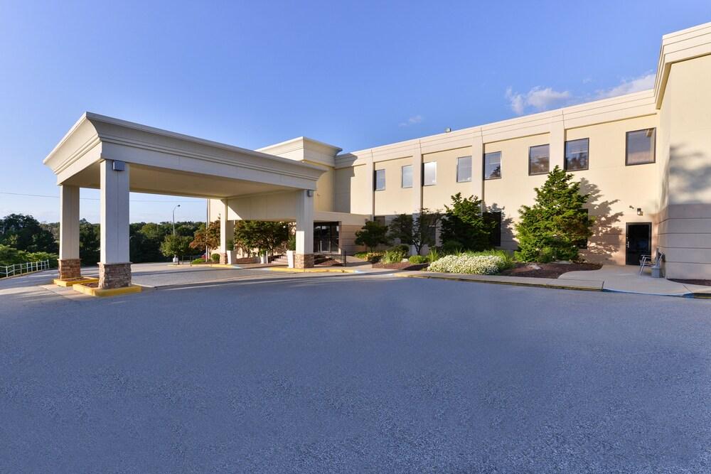 Best Western Monroeville Pittsburgh East — hotel in Monroeville