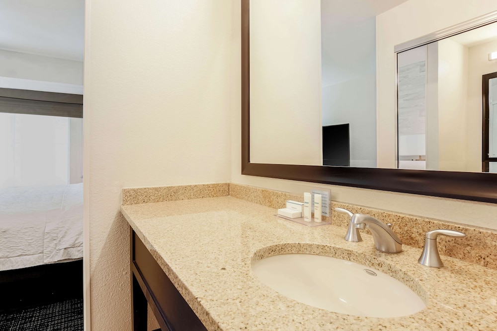 Hampton Inn & Suites Denver Tech Center - photo 38