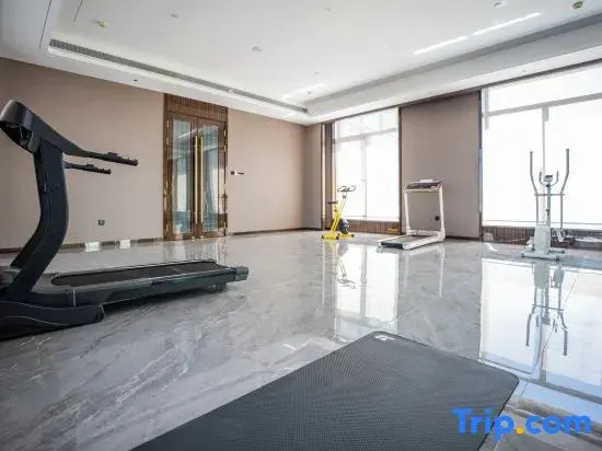 Golden Bay International Hotel — hotel in Wuhai