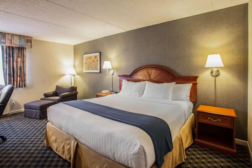 Quality Inn and Suites St Charles West Chicago - photo 14
