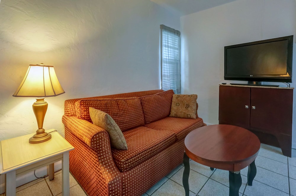 Richard's Motel - photo 72