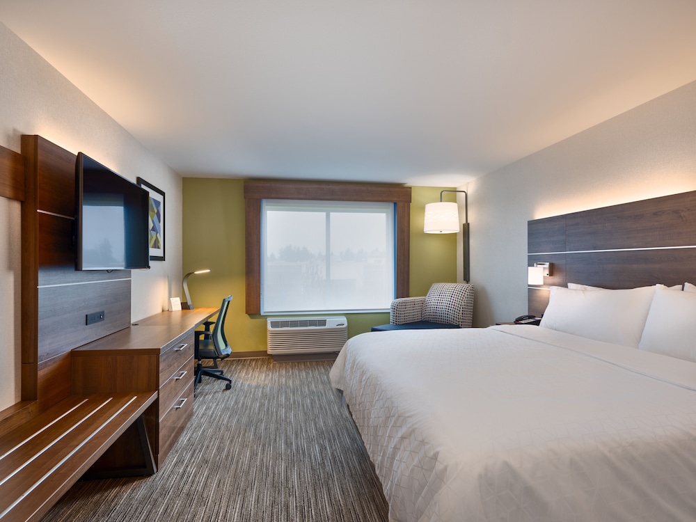 Holiday Inn Express & Suites Salem North Keizer by IHG - photo 2